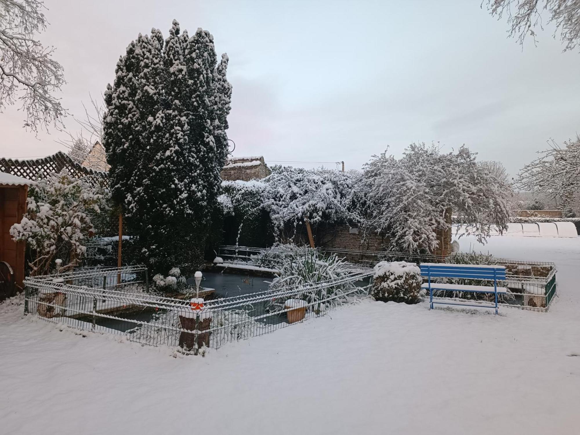 Gite 4 Personnes Avec Piscine Et Bain Nordique Proche Des Plages Du Debarquement Le Manoir (Calvados) Exterior foto